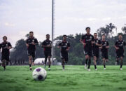 Kluivert Matangkan Taktik Bola Mati, Bagaimana Kans Garuda?
